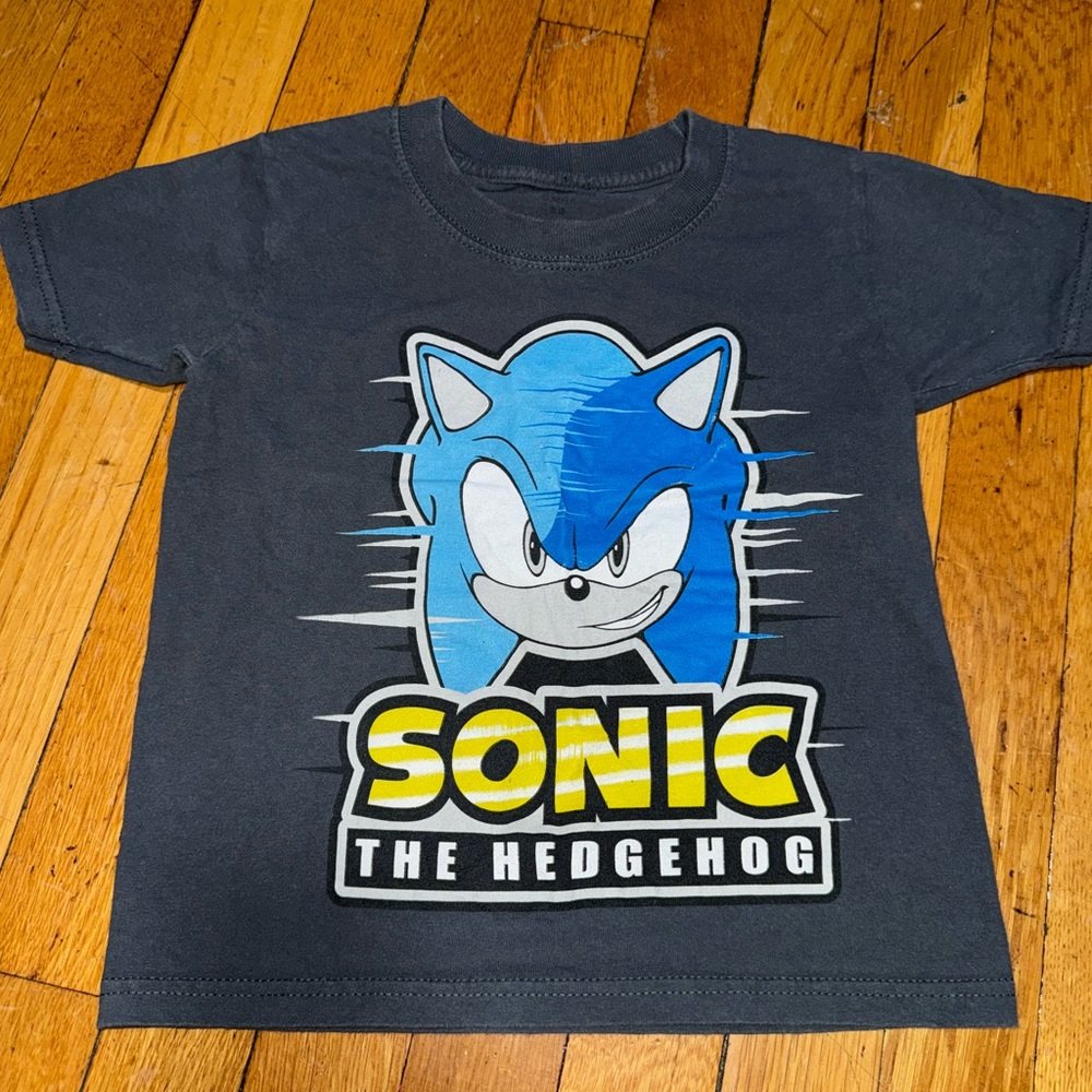 Sonic The Hedgehog Gray Short Sleeve T-Shirt Sz 5-6